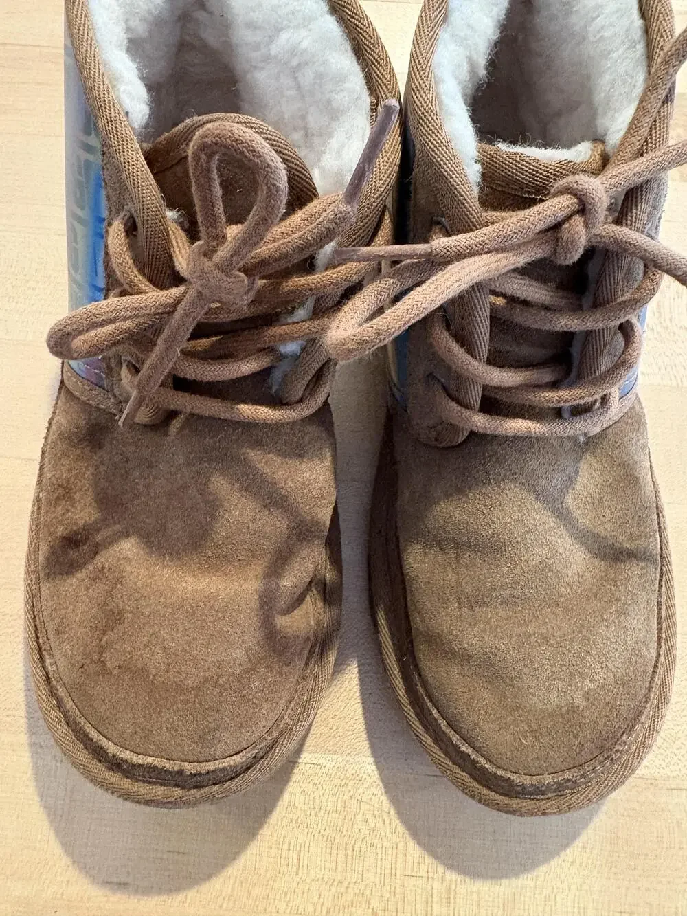 UGG Neumel Chromatic Boots Kids Size 2 Brown Suede Logo Panel Lace Up Shearling